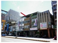 臺南市中西區西門路一段556號  