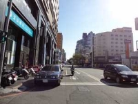 美術皇家四房平車 台中市西區五權路2之113號12樓 美術館旁